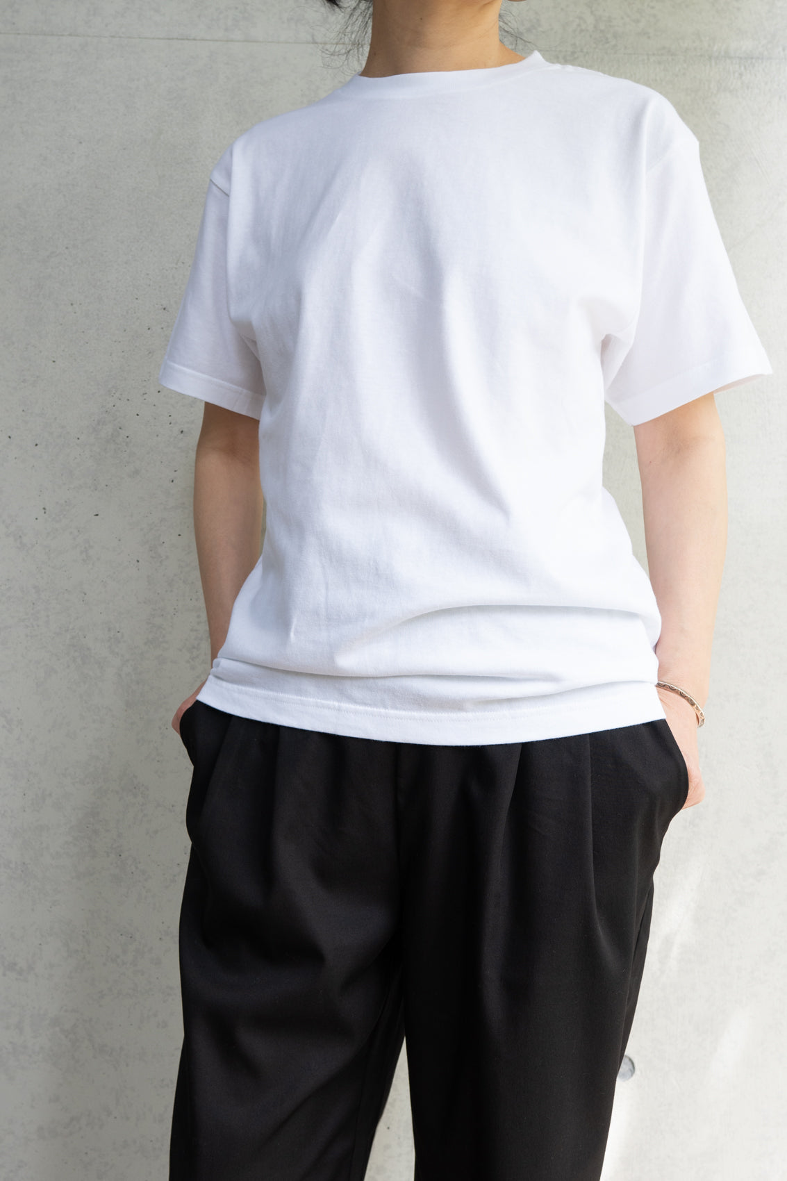 week tee