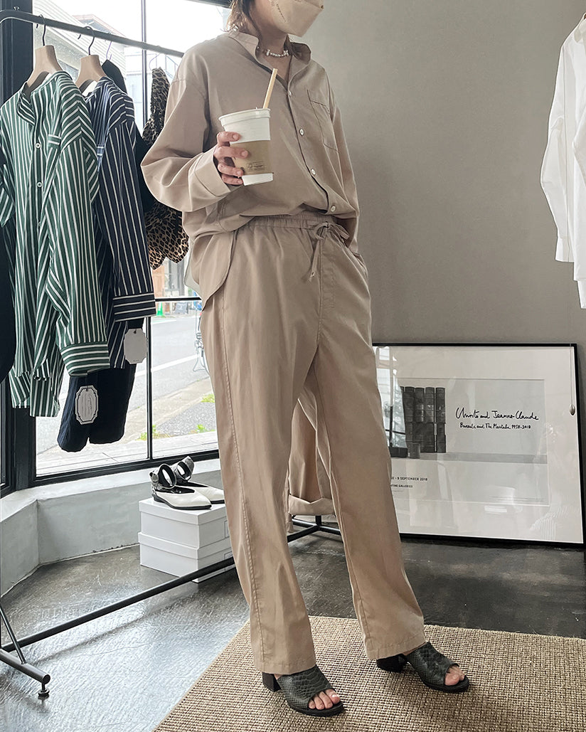 his pants-beige