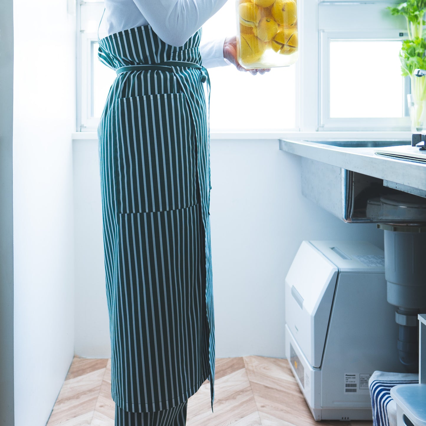 one mile apron Ⅱ-green stripe