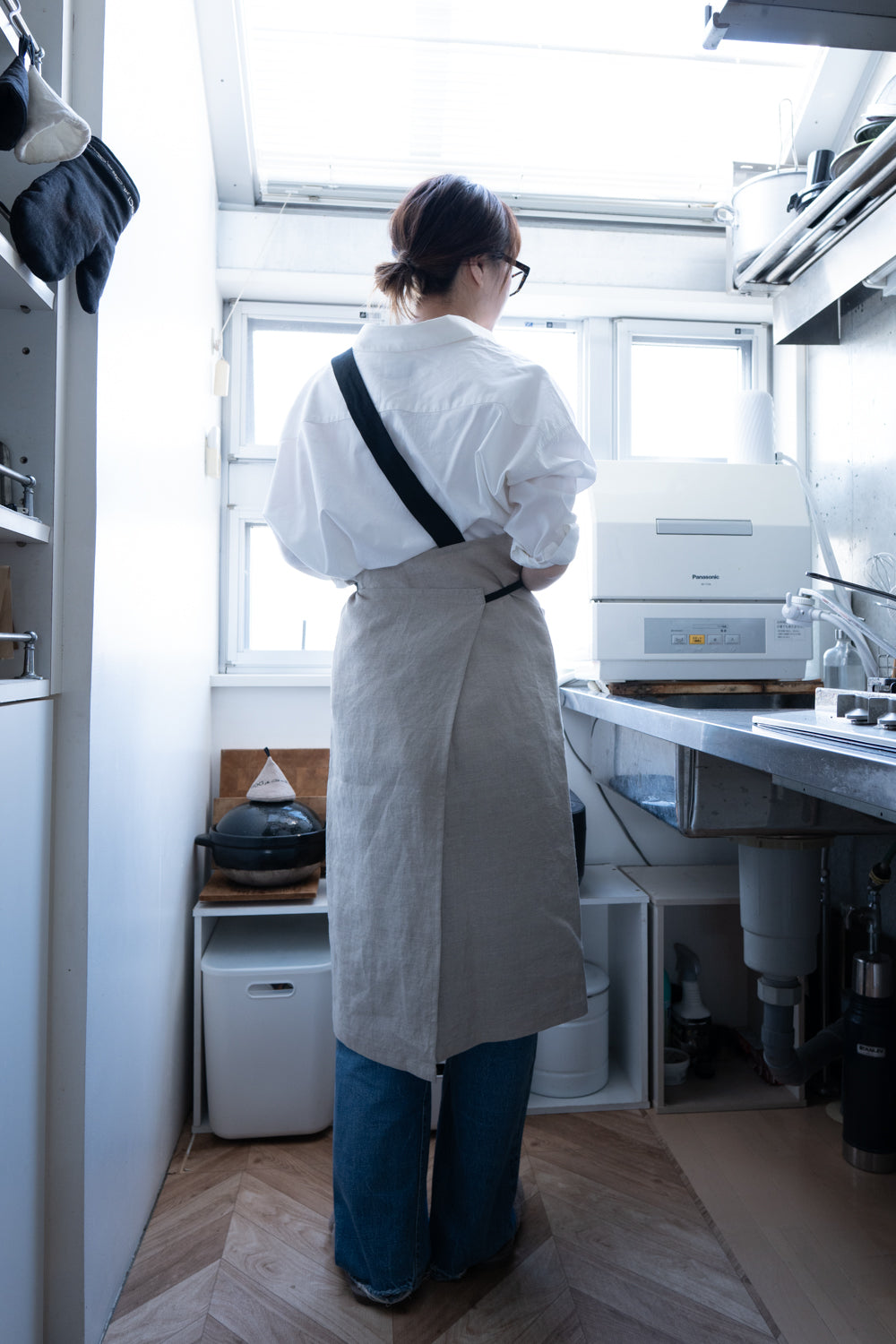 one mile apron-linen ecru