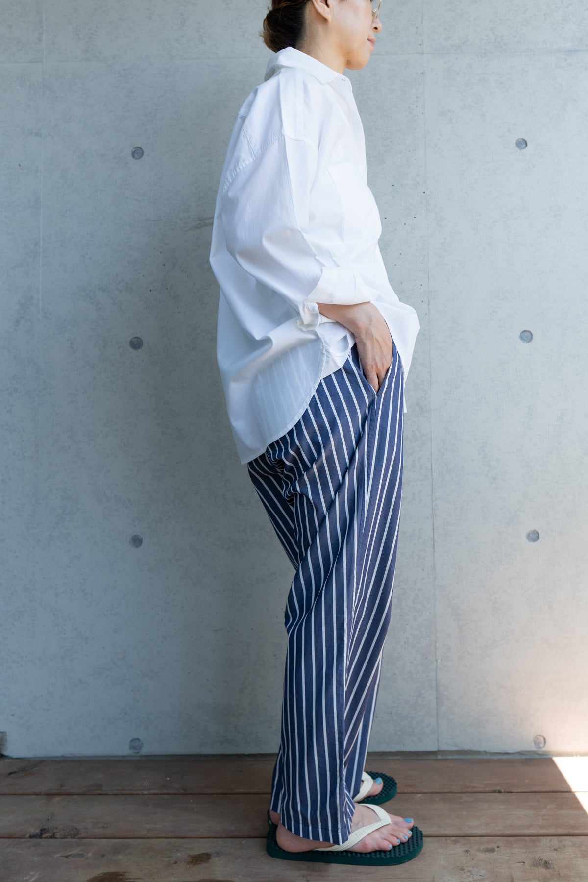 his pants-navy stripe
